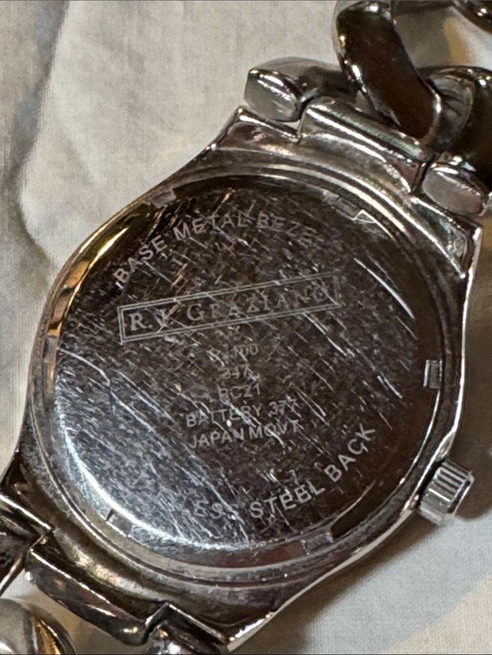 RJ Graziano Watch Womens 8” Wrist Silver Chain-Link Unisex Watch - Picture 5 of 5